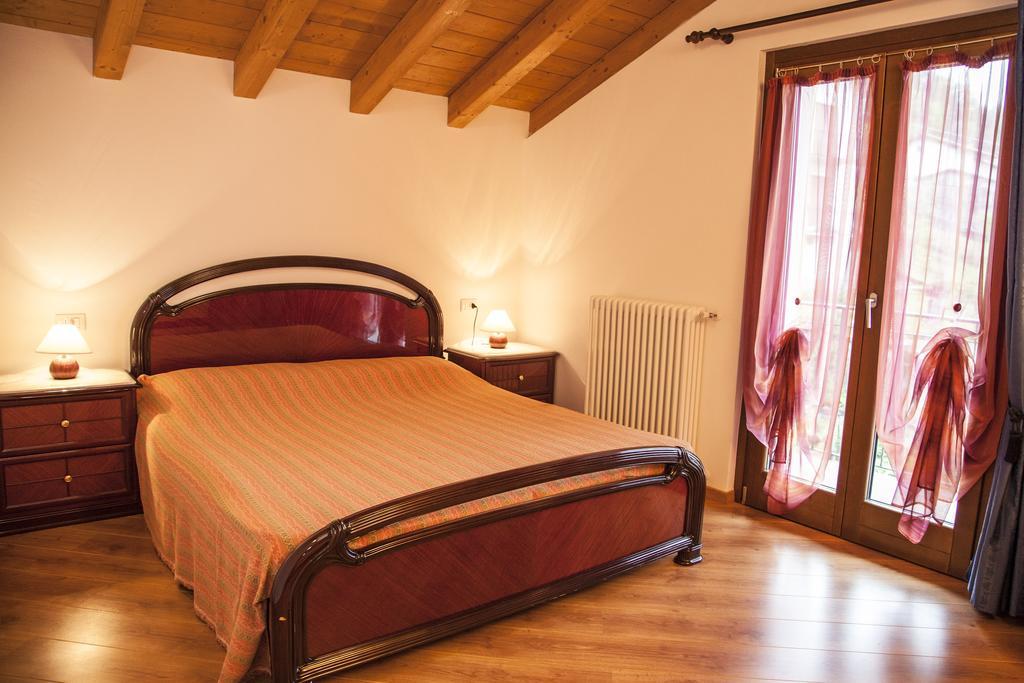 Casa Sole Vercana Quarto foto